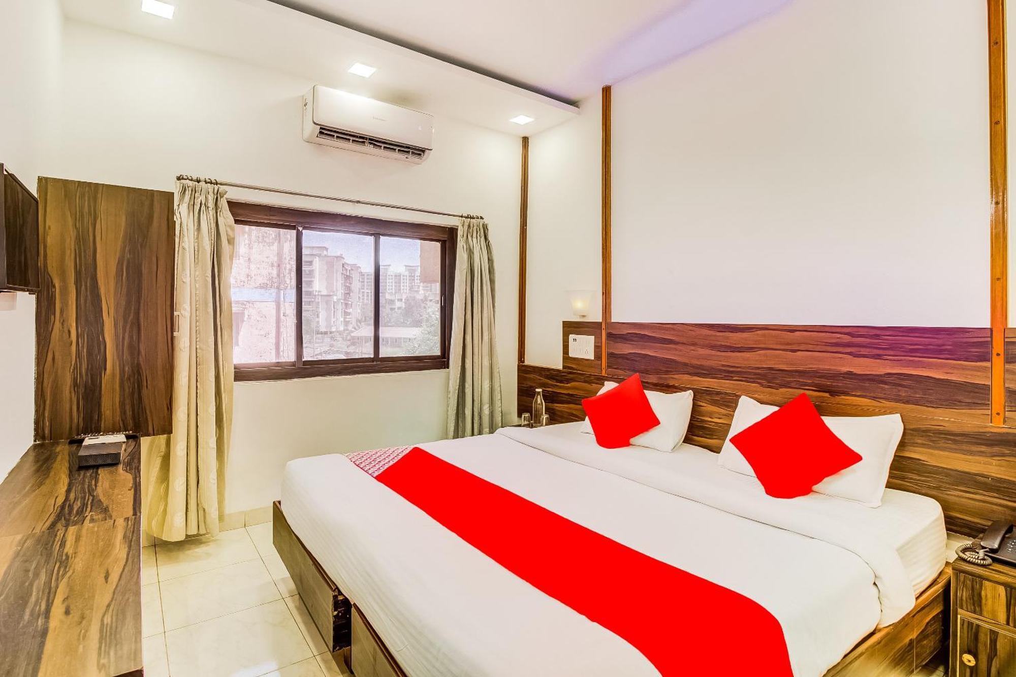 Collection O 81194 Hotel Panchratna Panvel Exterior foto