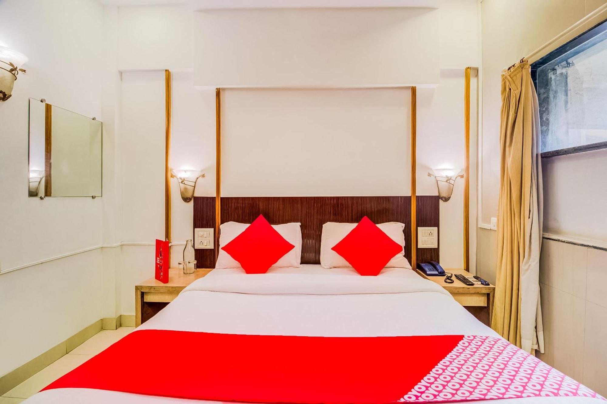 Collection O 81194 Hotel Panchratna Panvel Exterior foto