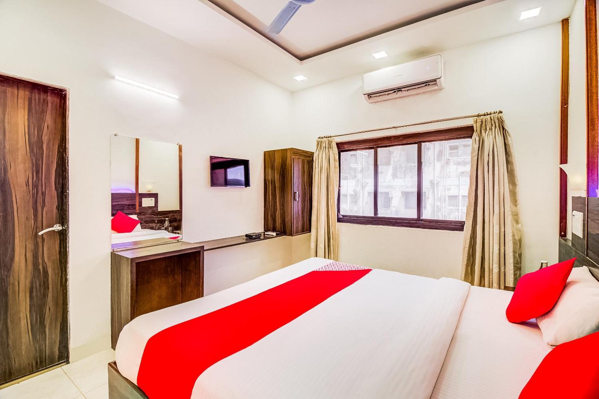 Collection O 81194 Hotel Panchratna Panvel Exterior foto